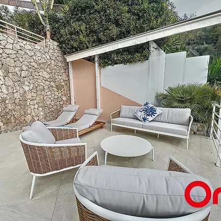 Calme Avec Piscine Privee, Clim Et Parking A - Fr-1-647-31 Villa *